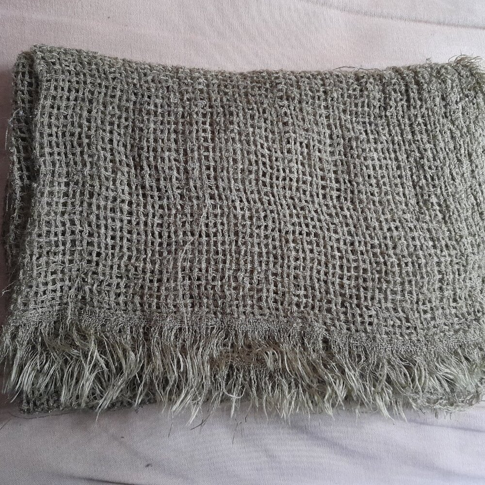 Lightweight Woven Scarf: Olive Green
